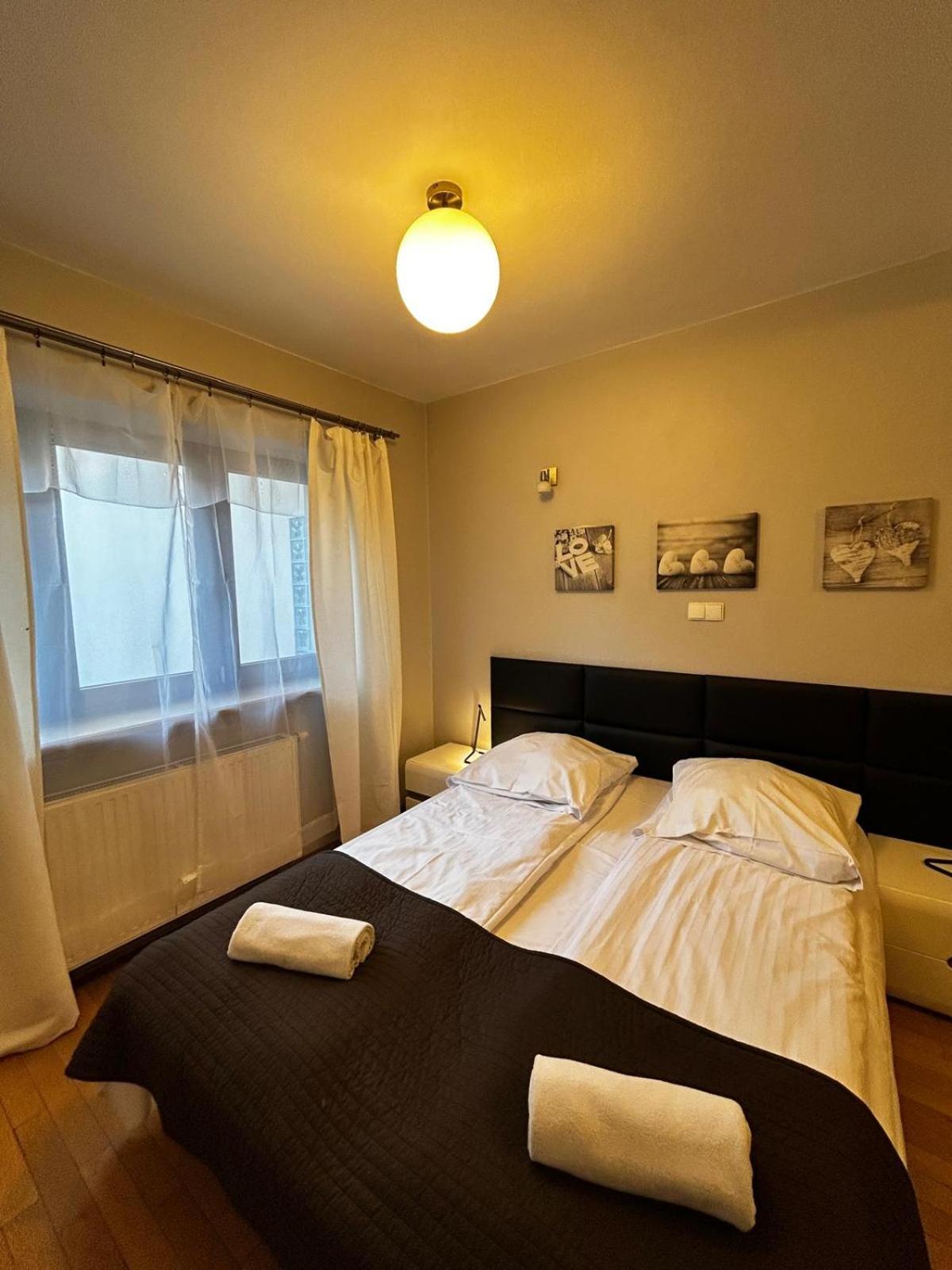 Golden Apartments With Lift - Old Town Kraków Zewnętrze zdjęcie