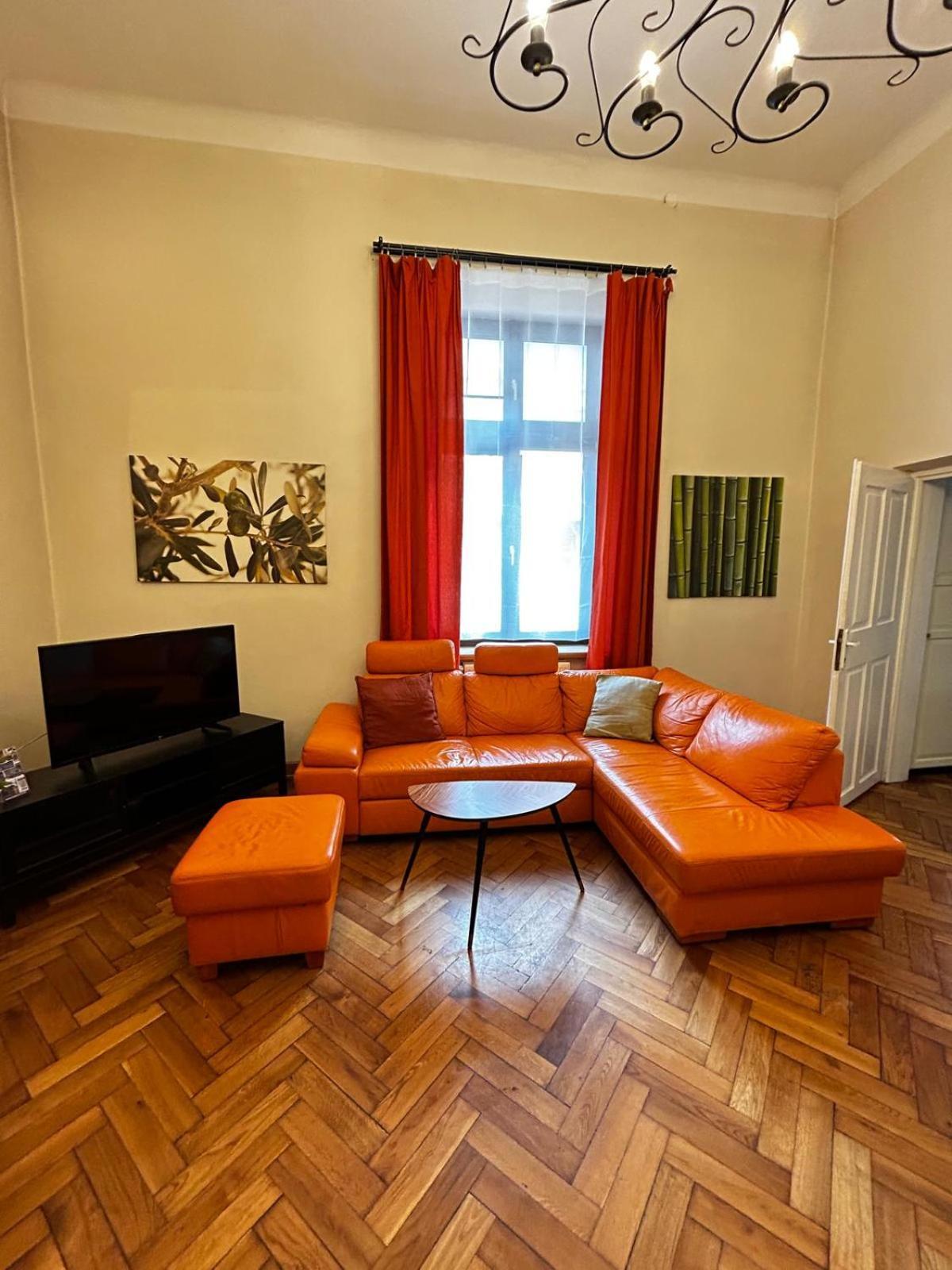 Golden Apartments With Lift - Old Town Kraków Zewnętrze zdjęcie